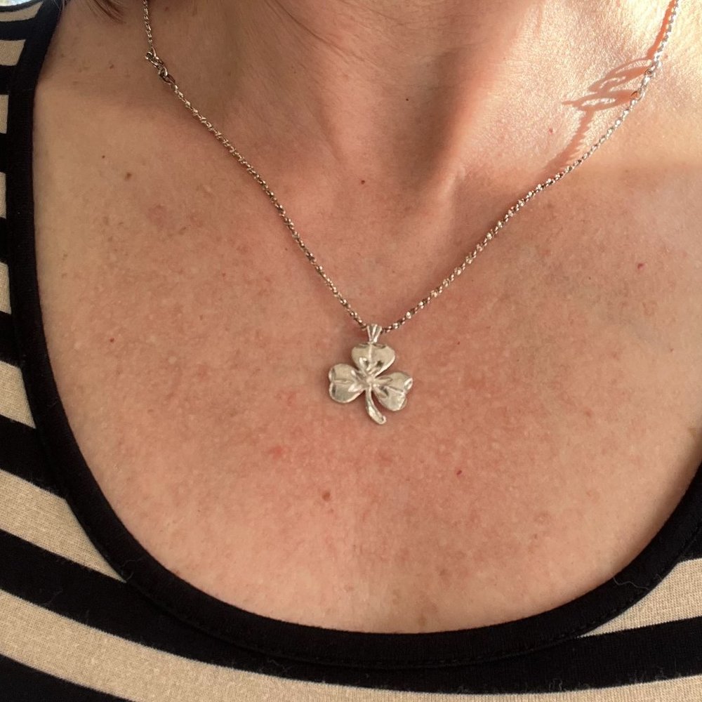 Silver Clover lucky charm - Picture 4 of 4